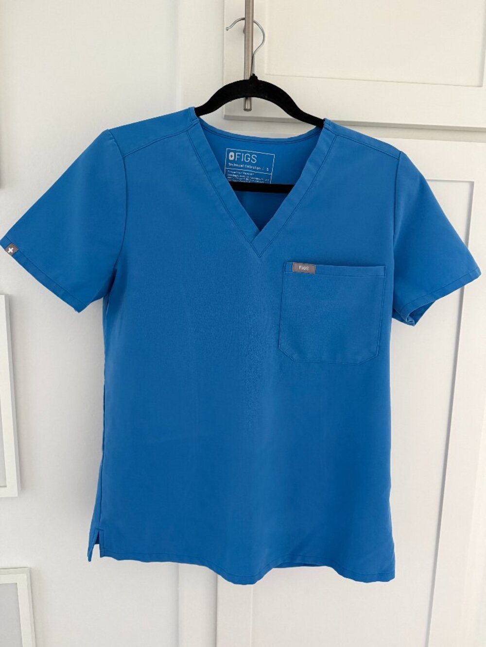 FIGS S Blue One Pocket Scrub Top (matching MT pants available)